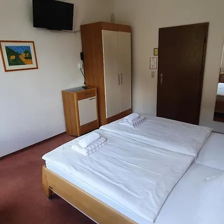 Zur Schönen Aussicht 3*