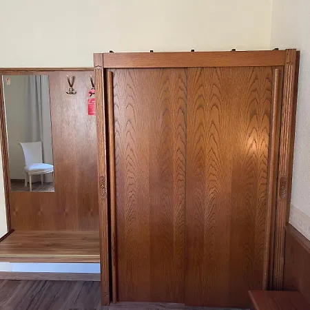 Zur Schönen Aussicht Gasthof 3*